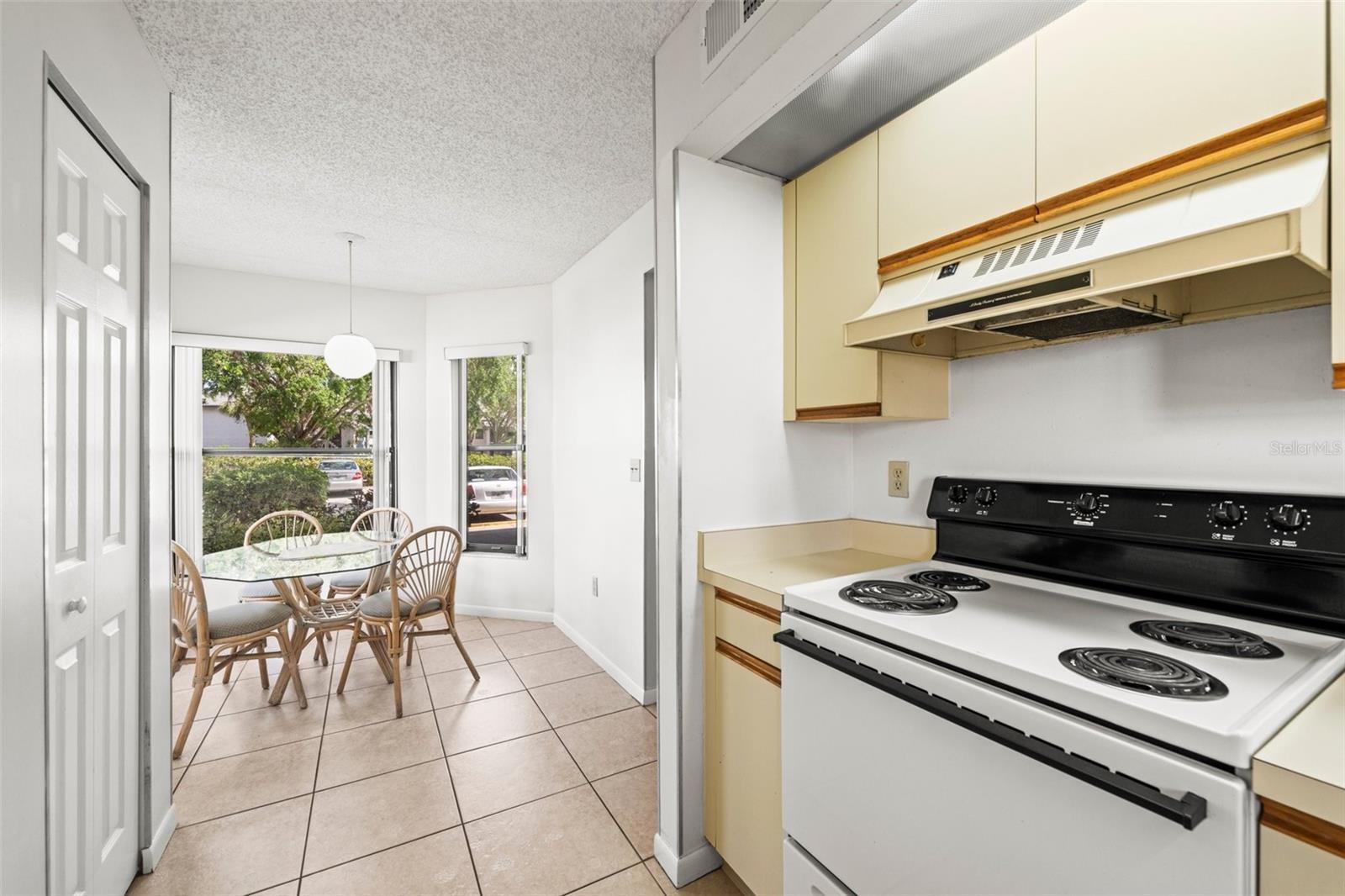 SHOREWALK BATH & TENNIS CLUB 14 - Residential