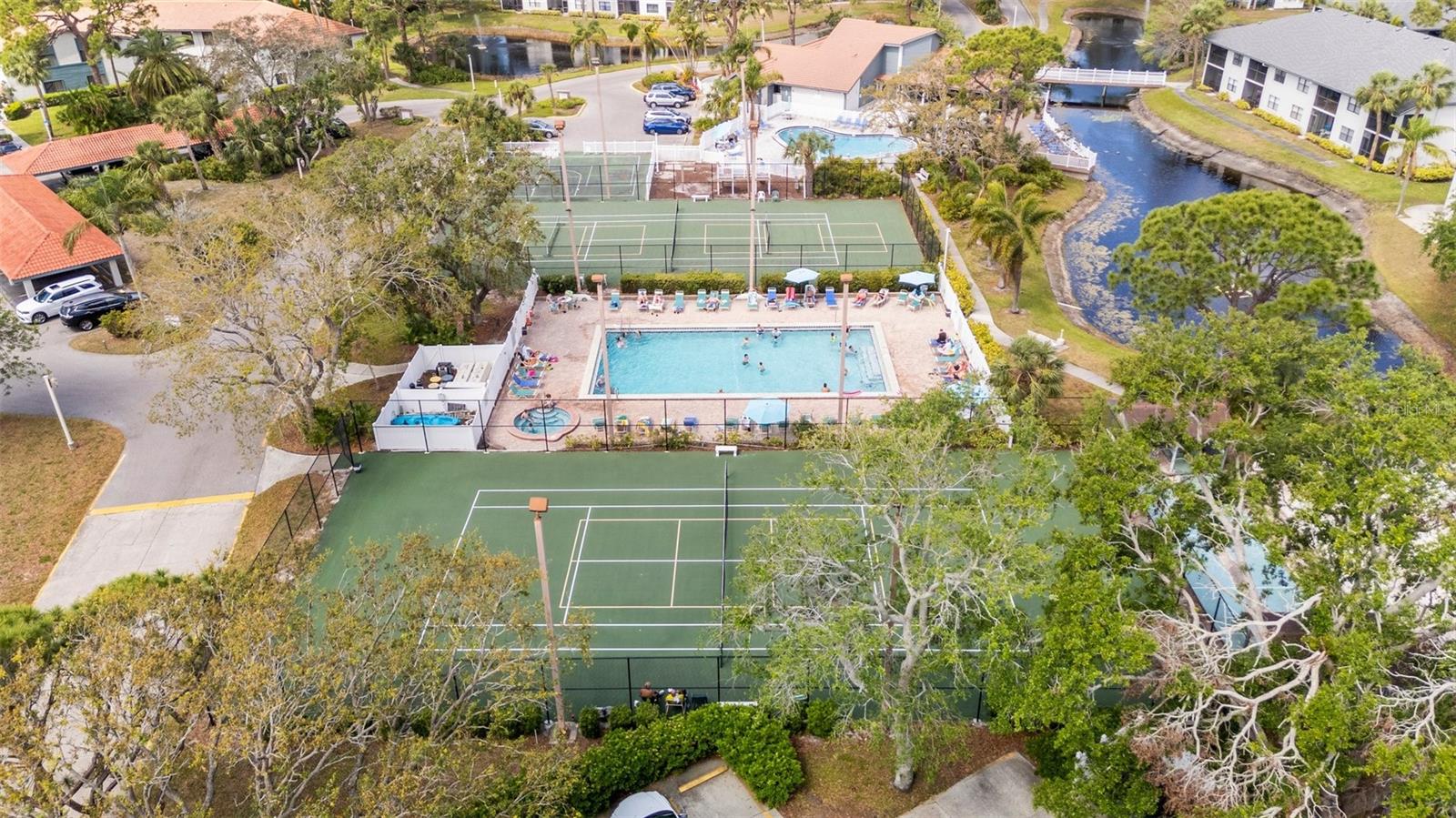 SHOREWALK BATH & TENNIS CLUB 14 - Residential