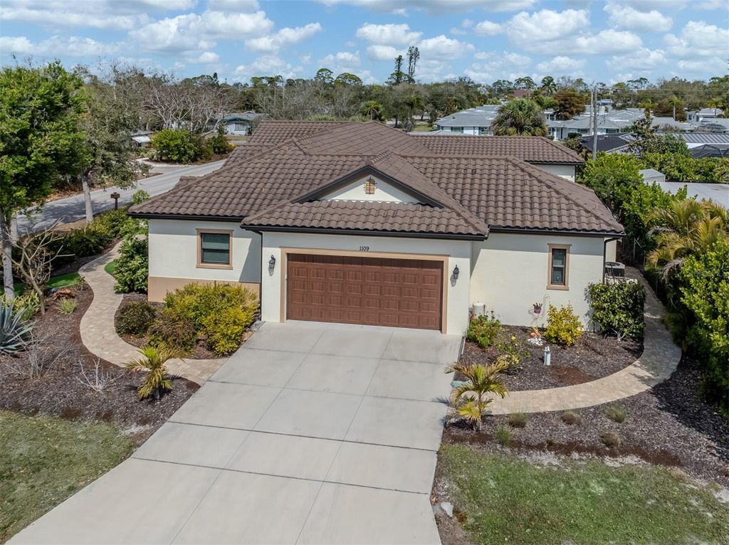 Photo of 1109 The Rialto, Venice, FL 34285 (MLS # N6143188)