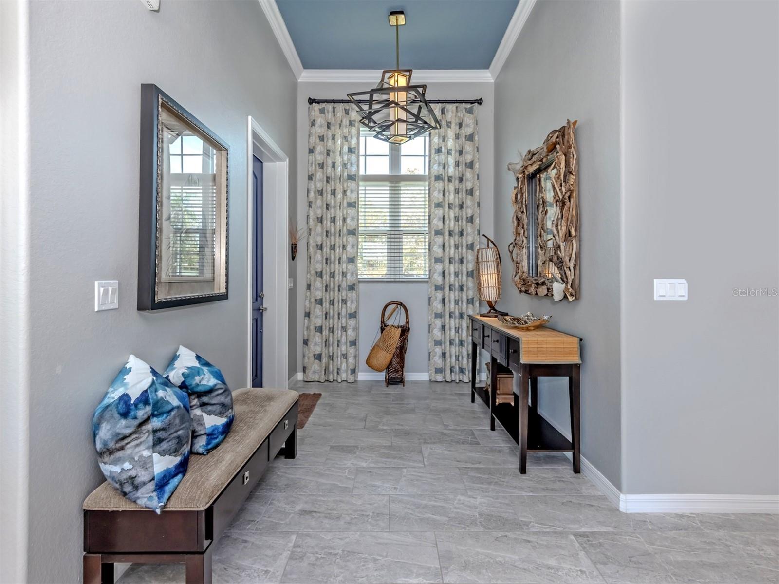 BEACH MANOR - Residential