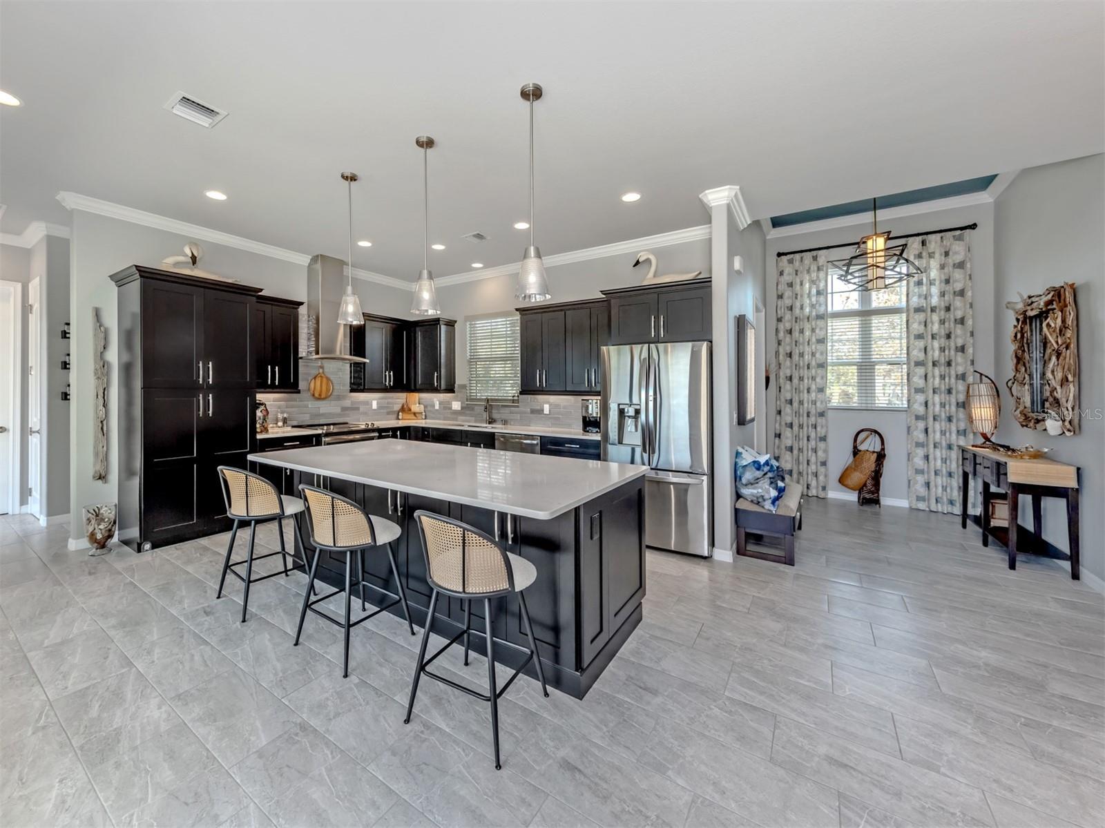 BEACH MANOR - Residential