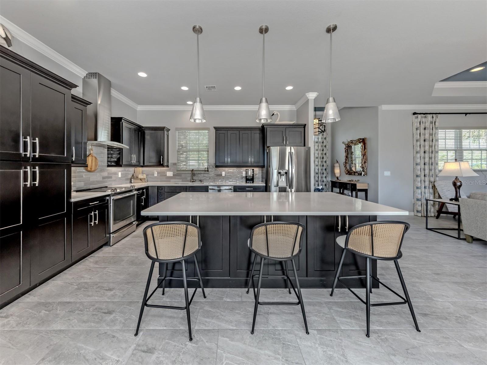 BEACH MANOR - Residential