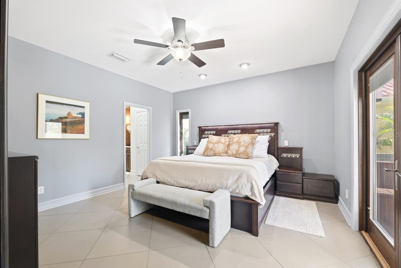 TIERRA VERDE UNIT 1 4TH REP - Residential