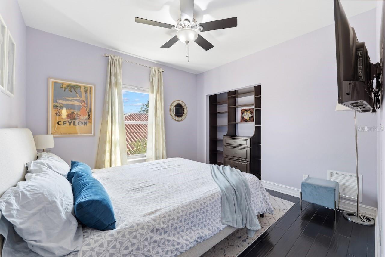 TIERRA VERDE UNIT 1 4TH REP - Residential