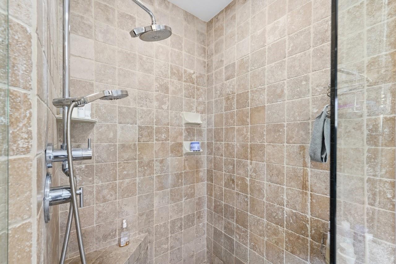 TIERRA VERDE UNIT 1 4TH REP - Residential