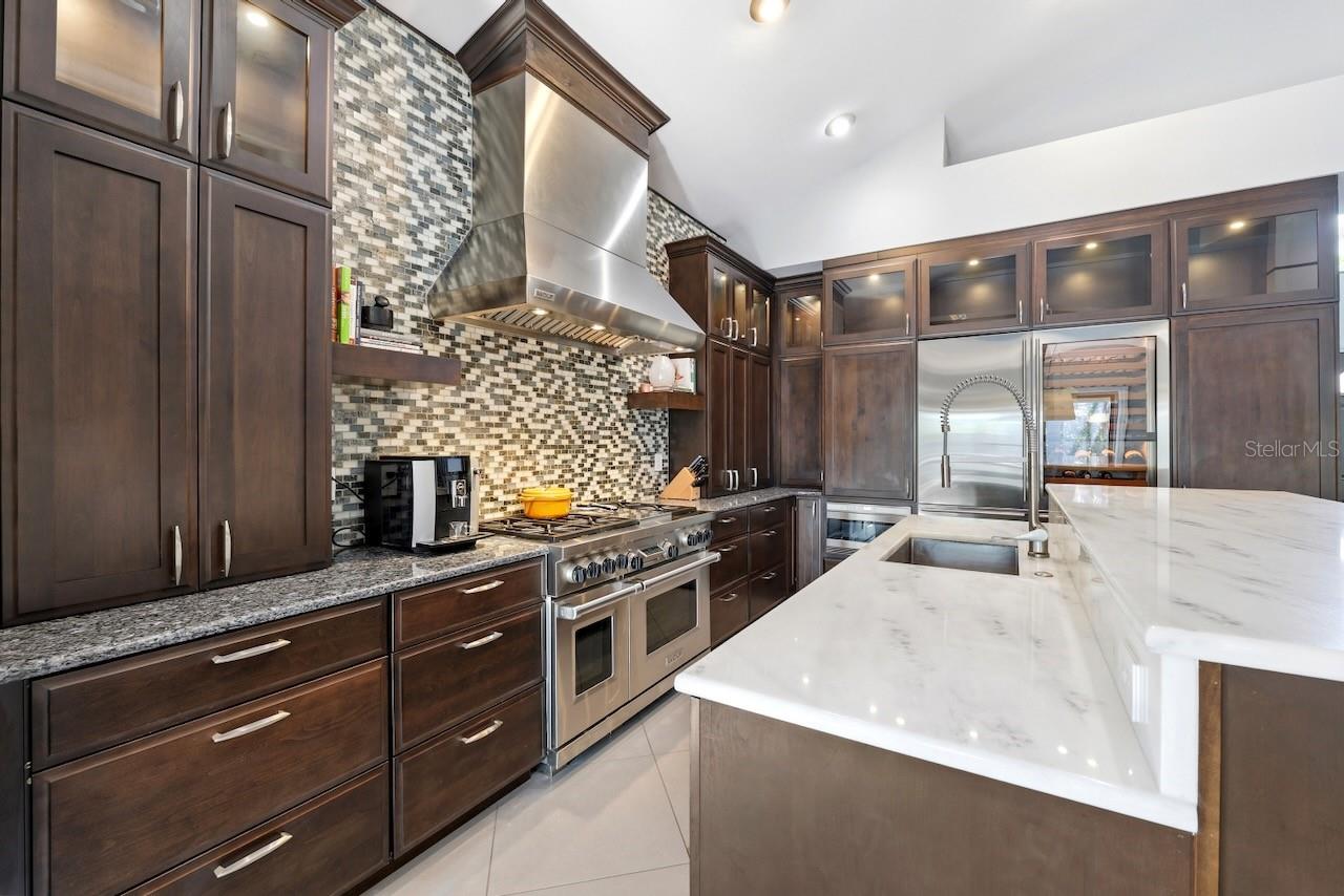 TIERRA VERDE UNIT 1 4TH REP - Residential