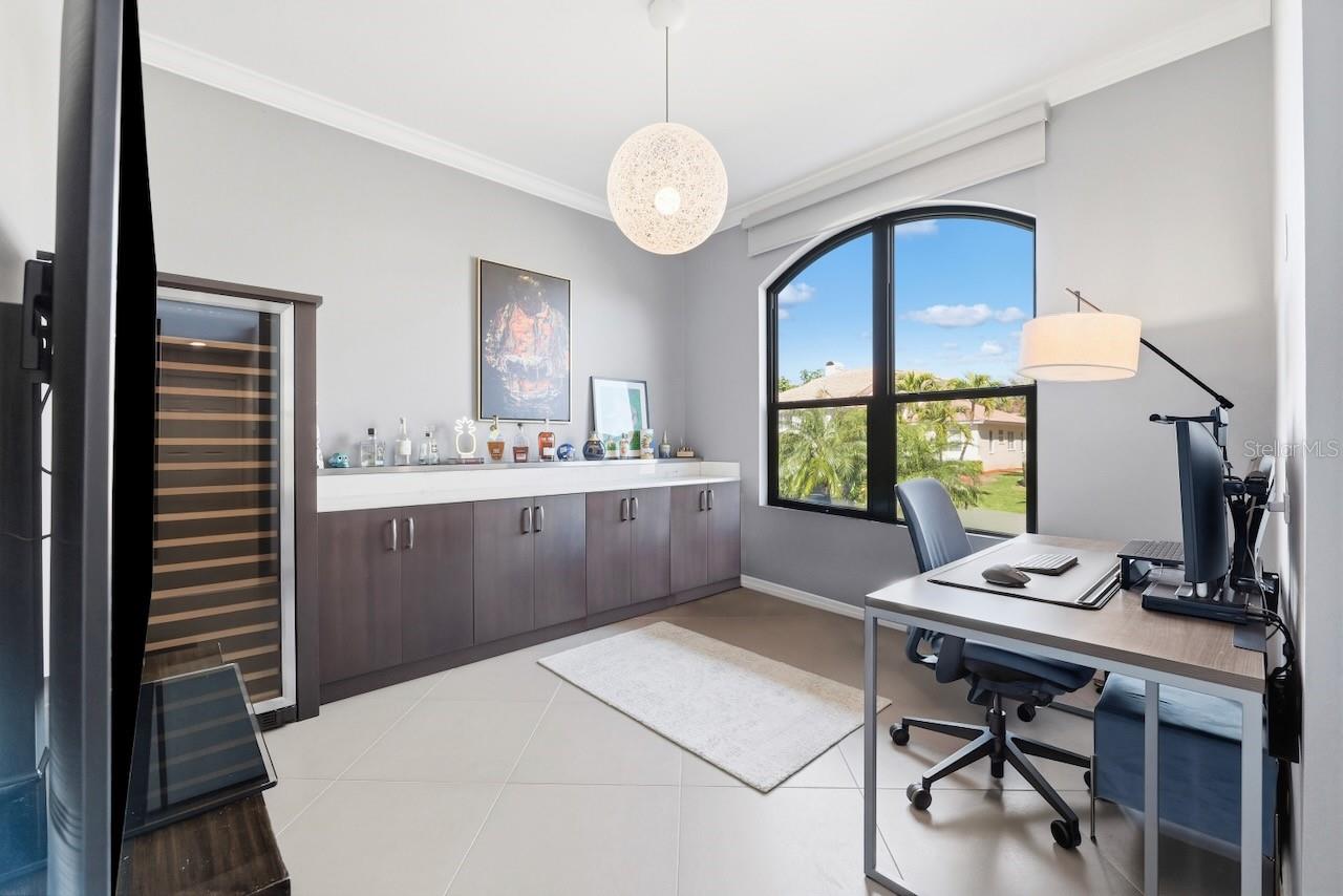 TIERRA VERDE UNIT 1 4TH REP - Residential