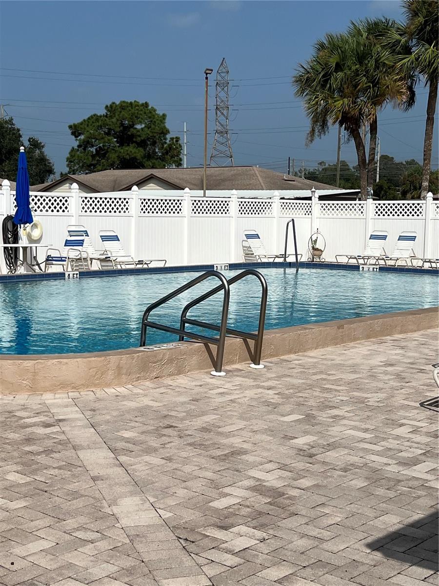 HILL CREST VILLAS - Residential