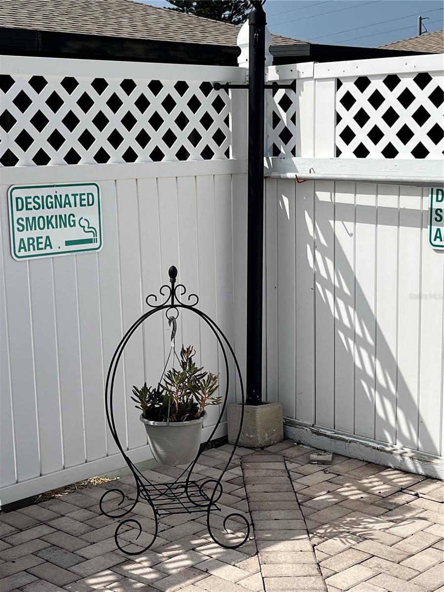 HILL CREST VILLAS - Residential