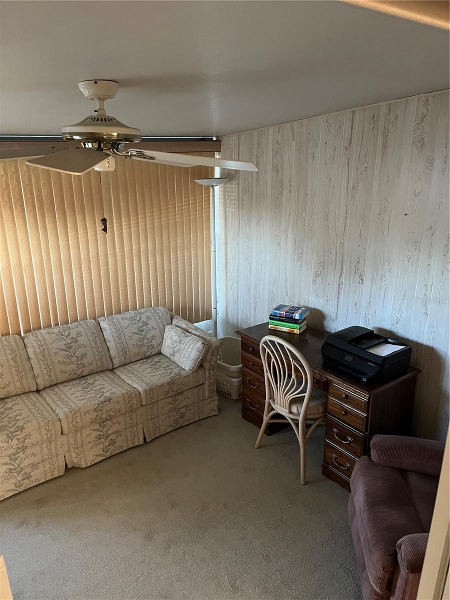 HILL CREST VILLAS - Residential