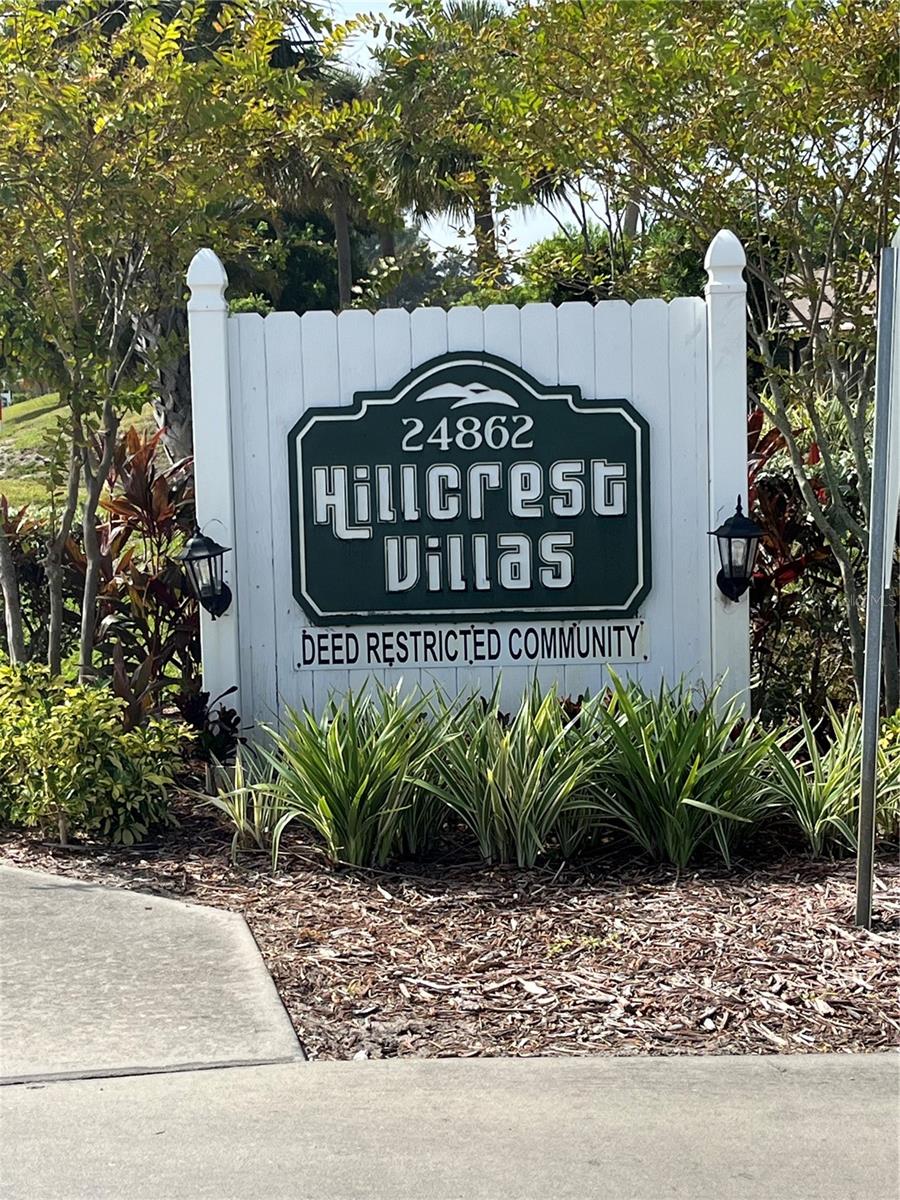 HILL CREST VILLAS - Residential