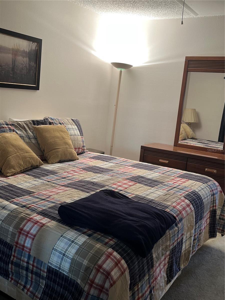 HILL CREST VILLAS - Residential