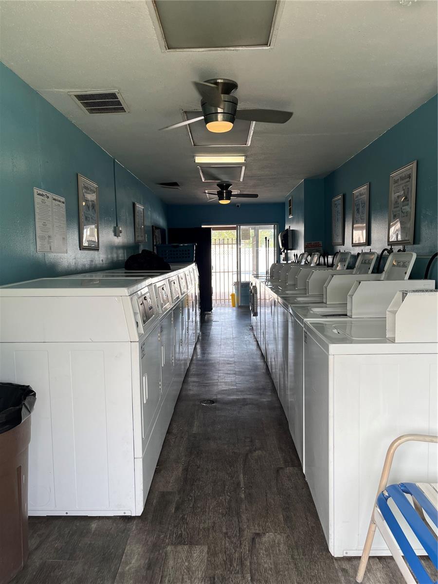 HILL CREST VILLAS - Residential