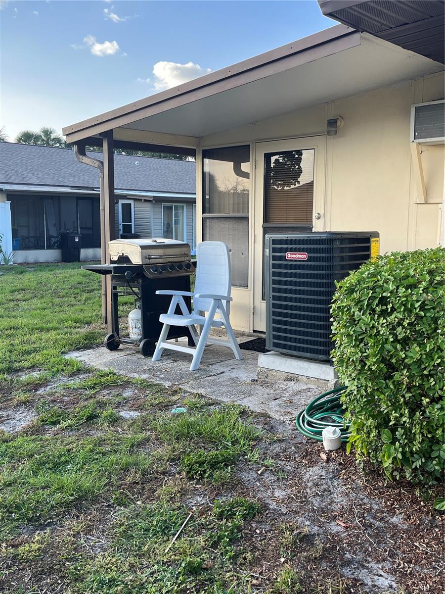 HILL CREST VILLAS - Residential