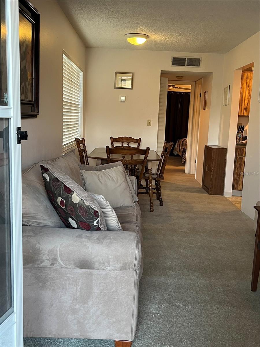 HILL CREST VILLAS - Residential