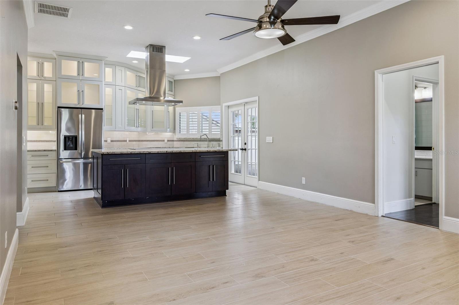 BAY VISTA ESTATES - Residential