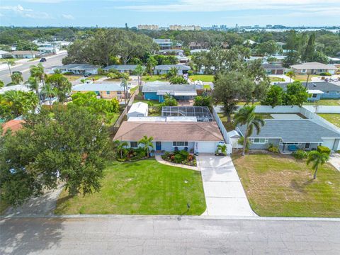 Photo of 11352 61st Avenue, Seminole, FL 33772 (MLS # TB8432447)