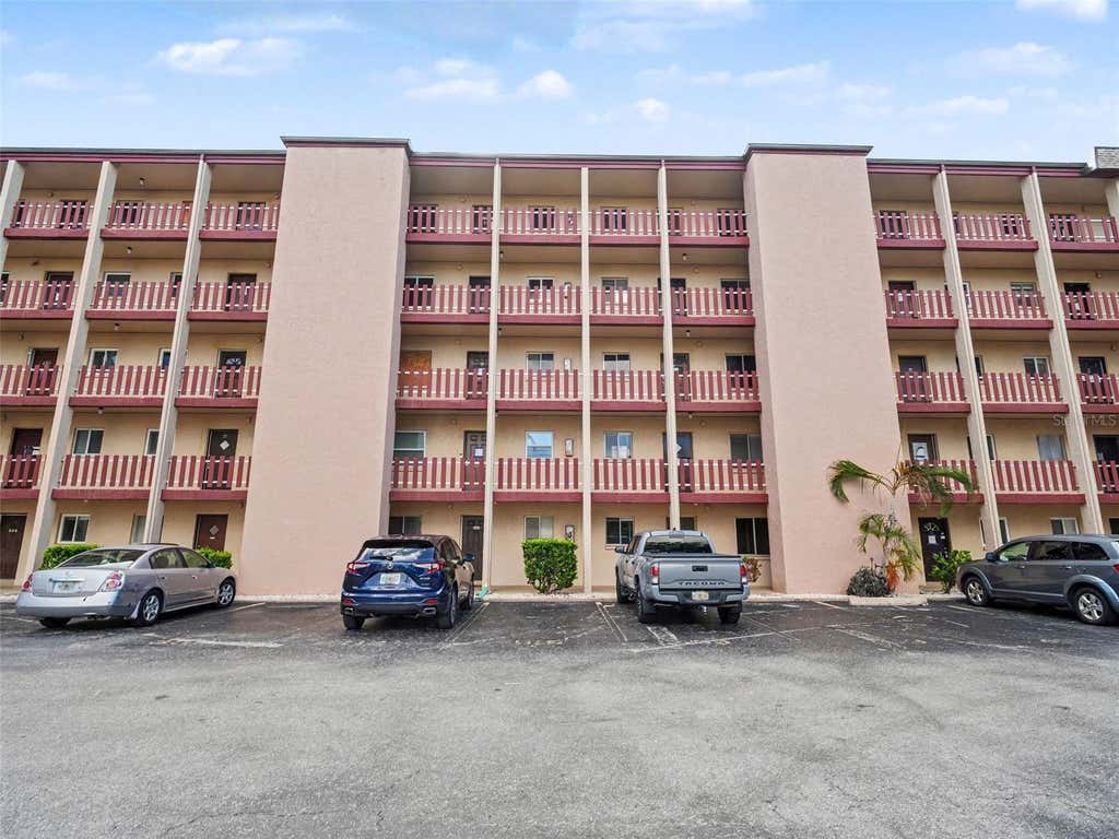 Photo of 4023 Lake Bayshore Drive #112, Bradenton, FL 34205 (MLS # TB8539653)