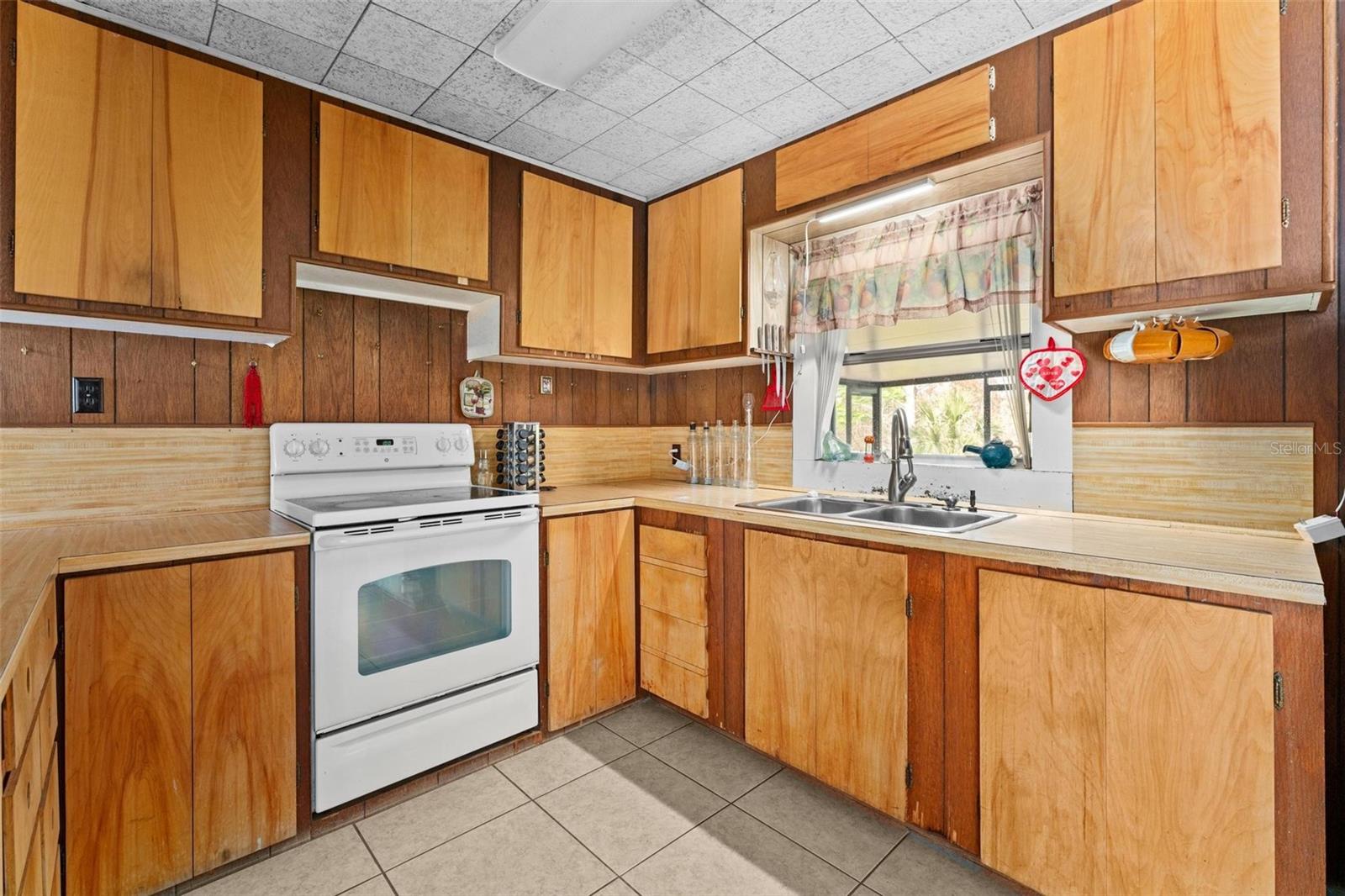 BASSVILLE PARK - Residential
