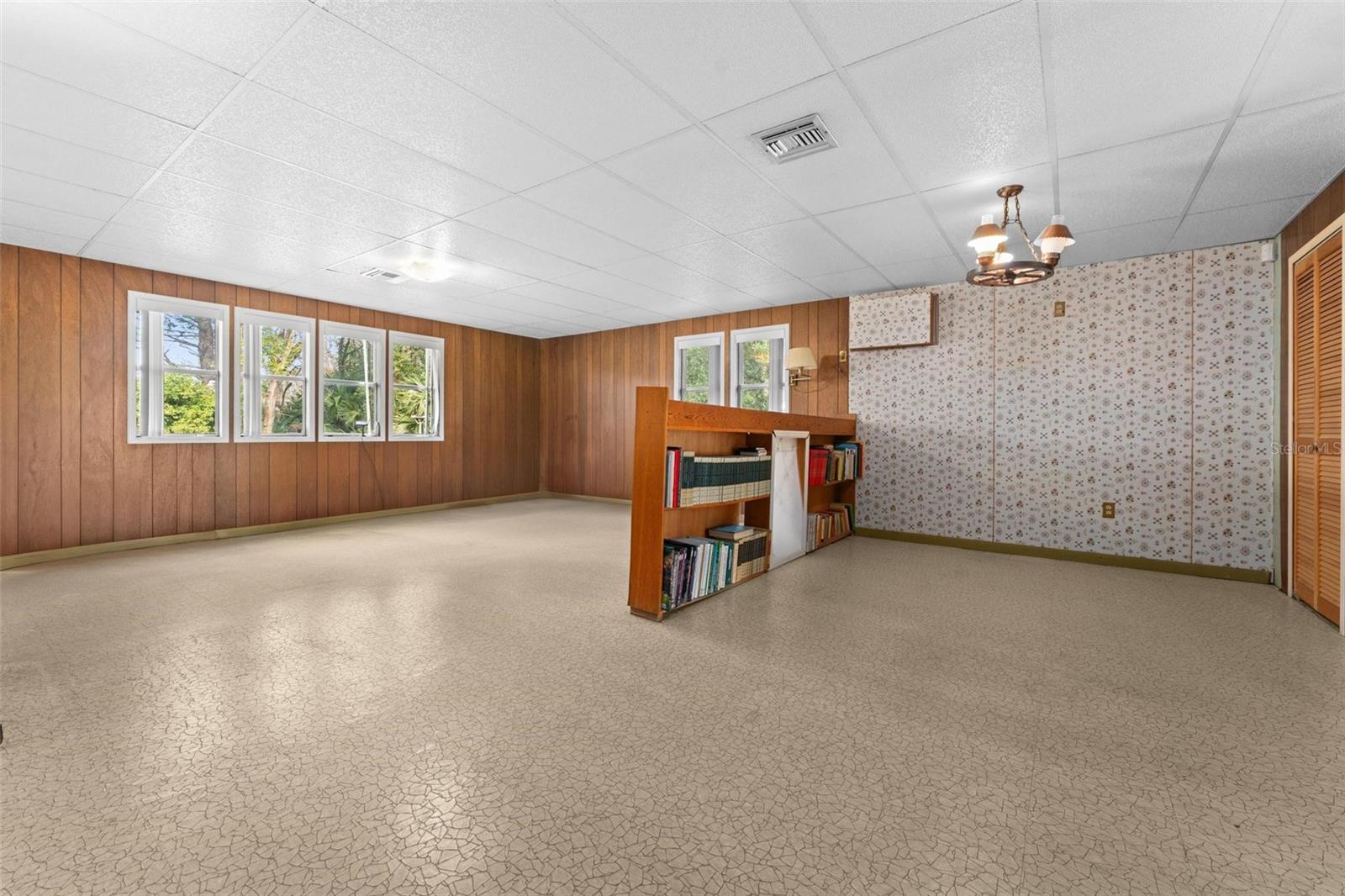 BASSVILLE PARK - Residential