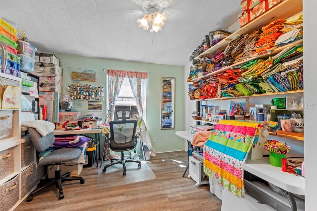 COLONY HILLS COMMUNITY - Residential