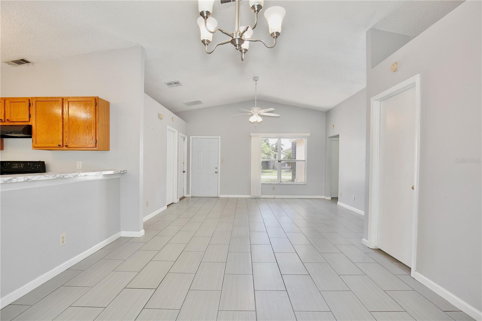 2742 WOODRUFF DRIVE