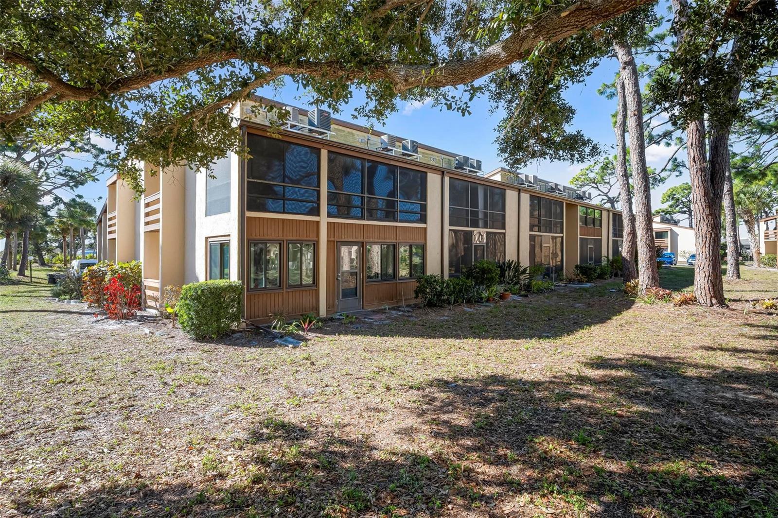 25 QUAILS RUN BOULEVARD 6, ENGLEWOOD, FL, 34223 3 25 QUAILS RUN BOULEVARD 6