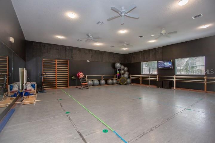 ACREAGE & UNREC - Commercial Sale