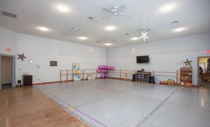 ACREAGE & UNREC - Commercial Sale