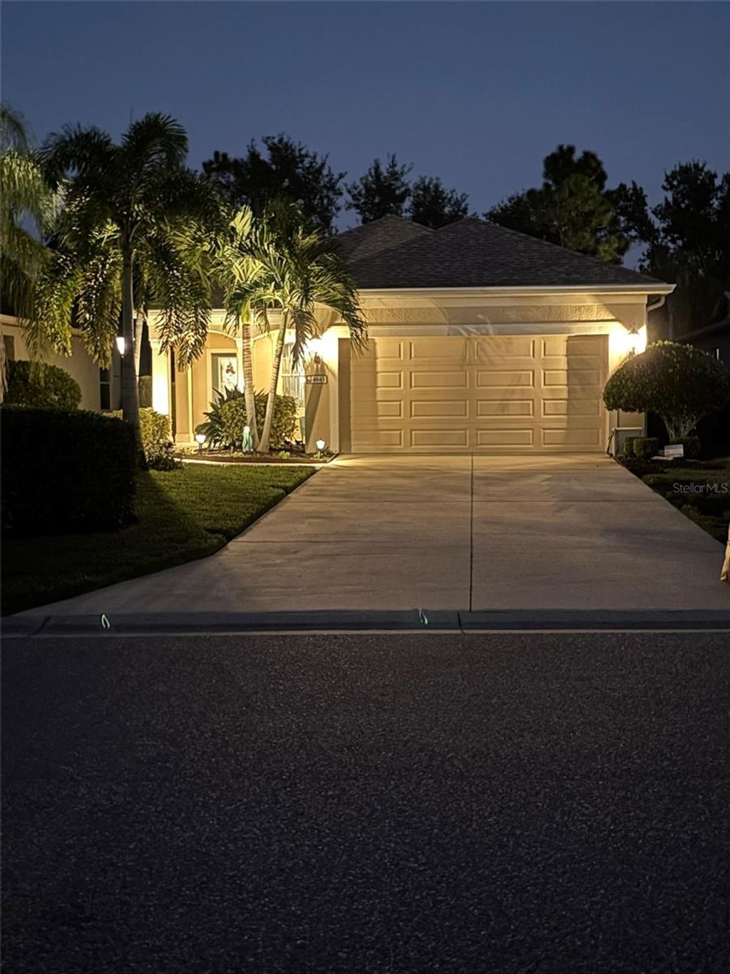 Photo of 4643 Summerlake Cir, Parrish, FL 34219 (MLS # A4668249)