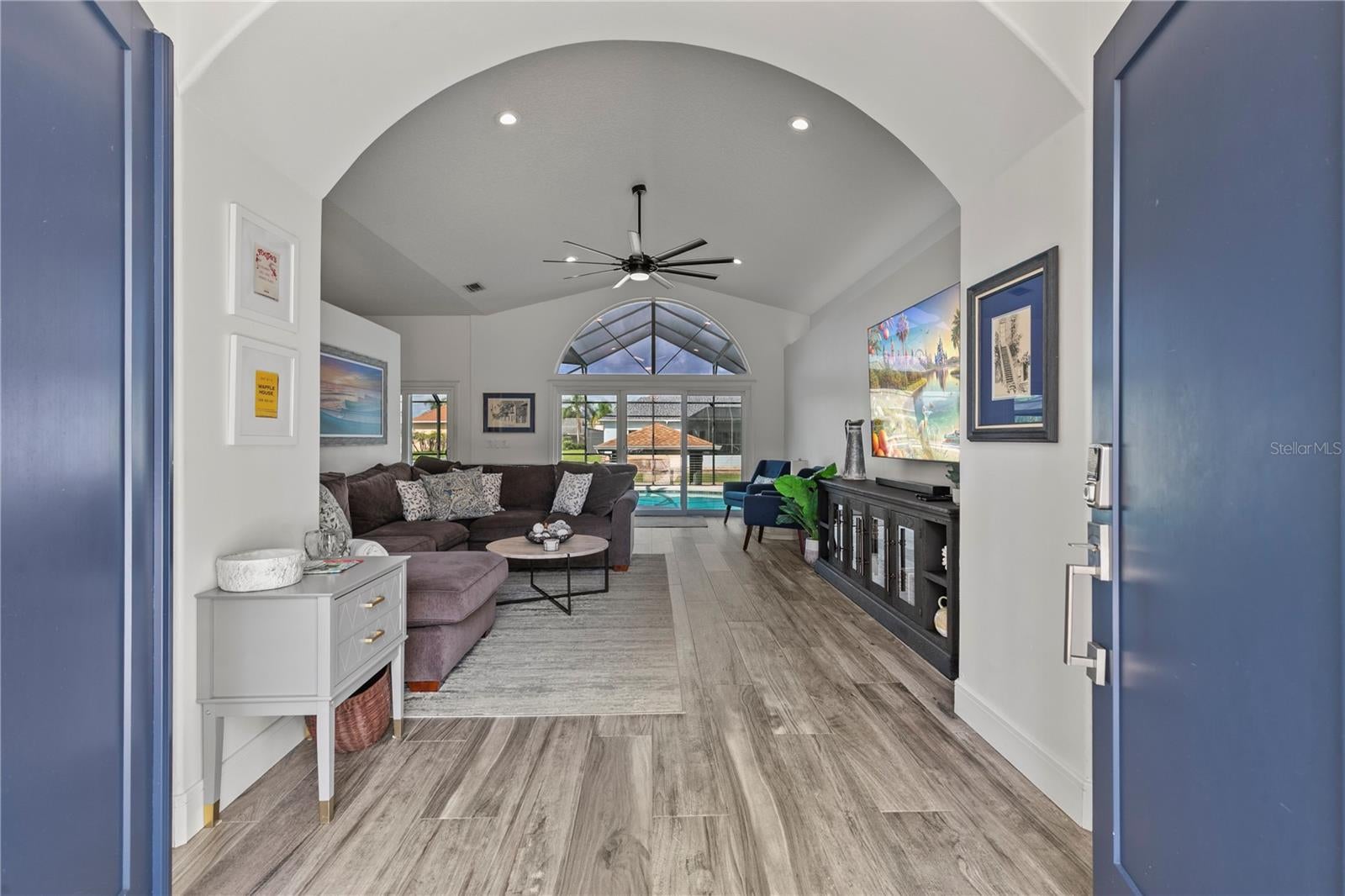 17 COLLINGTON COURT