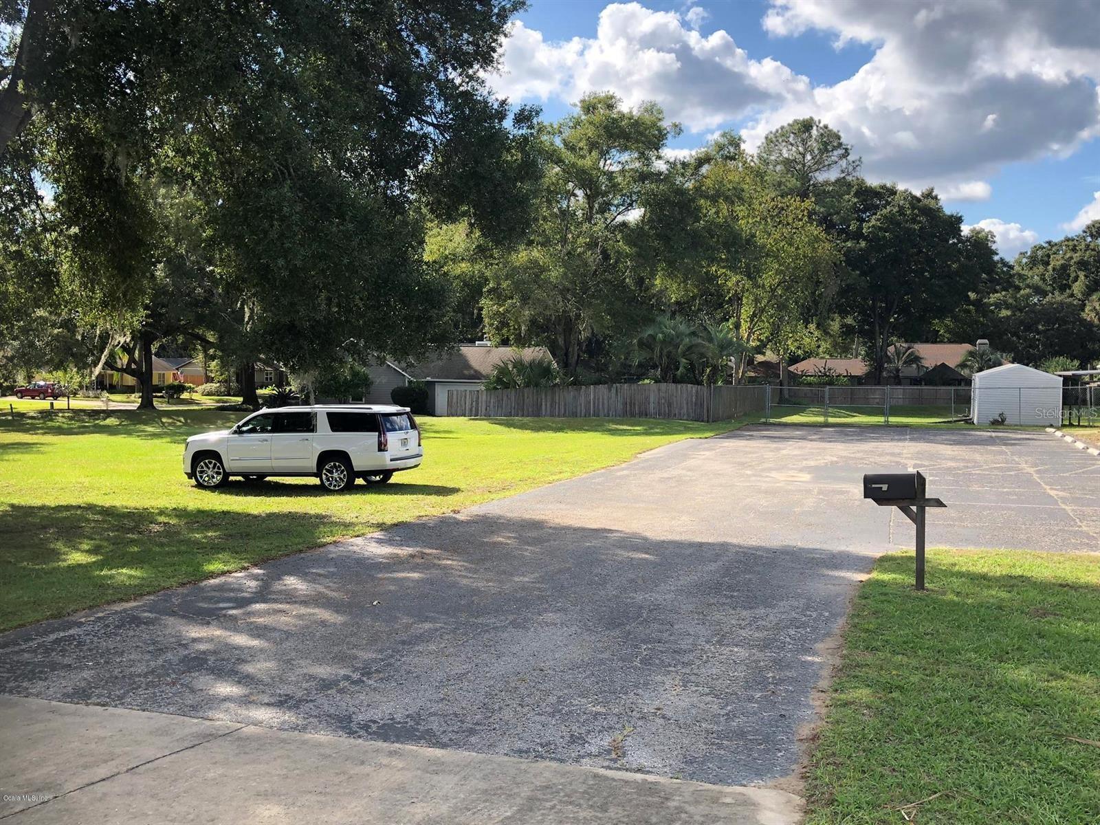 INDIAN TRAILS - Commercial Lease