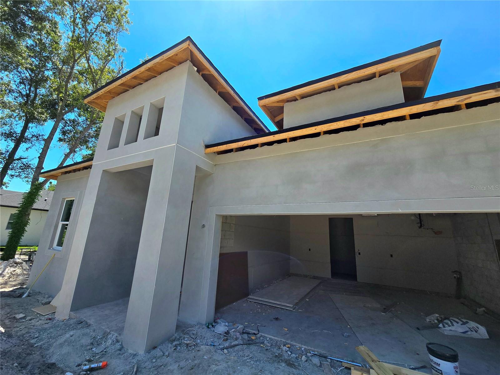 1824 SYLVAN DRIVE