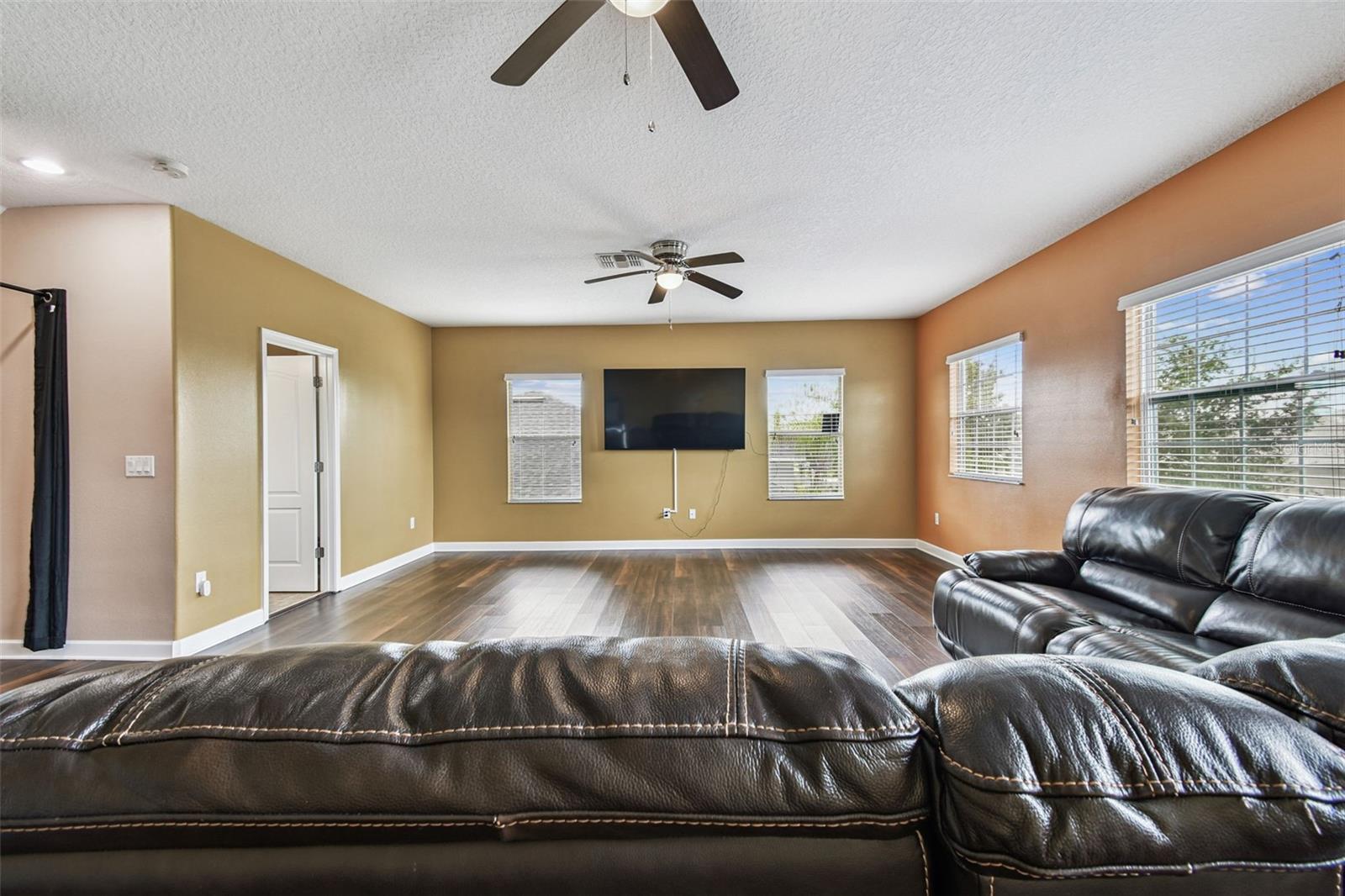 SPYGLASS AT RIVER BEND - Residential