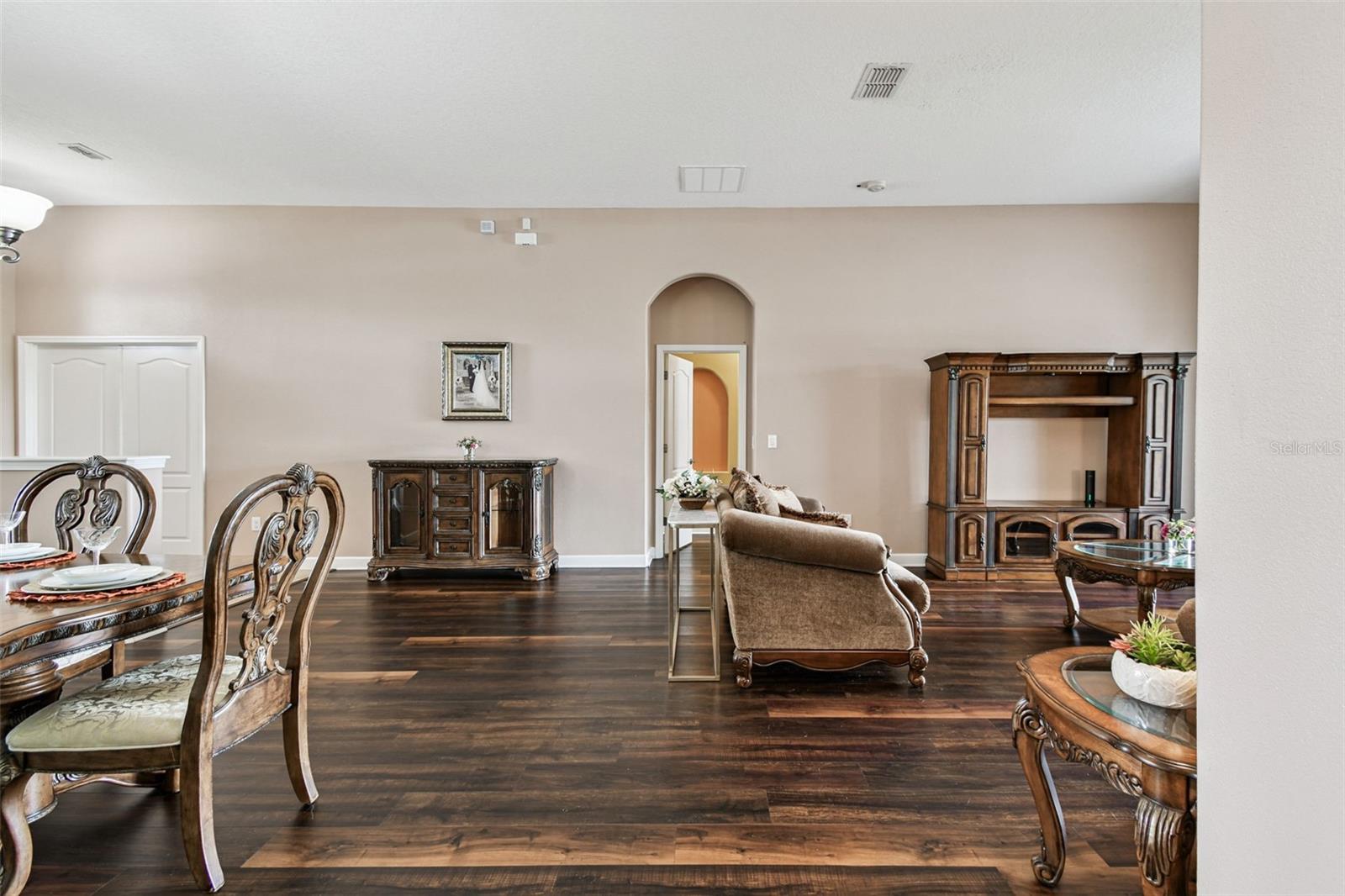 SPYGLASS AT RIVER BEND - Residential