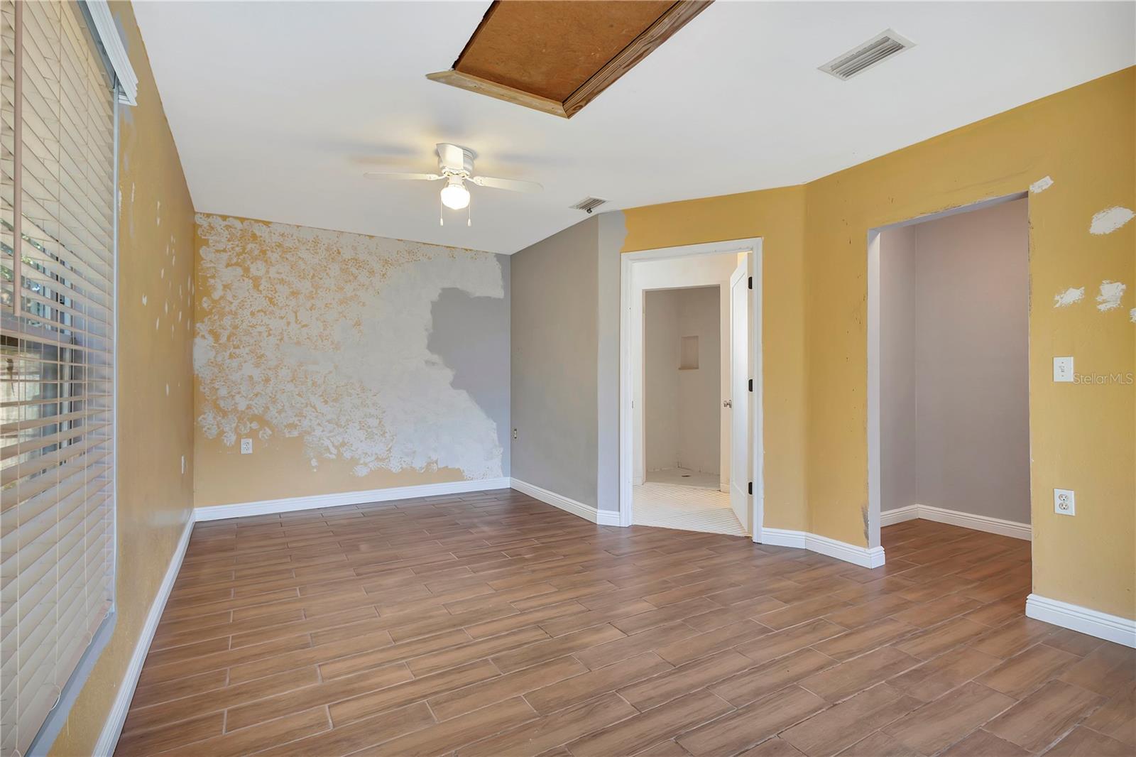 SEVEN SPGS HOMES - Residential