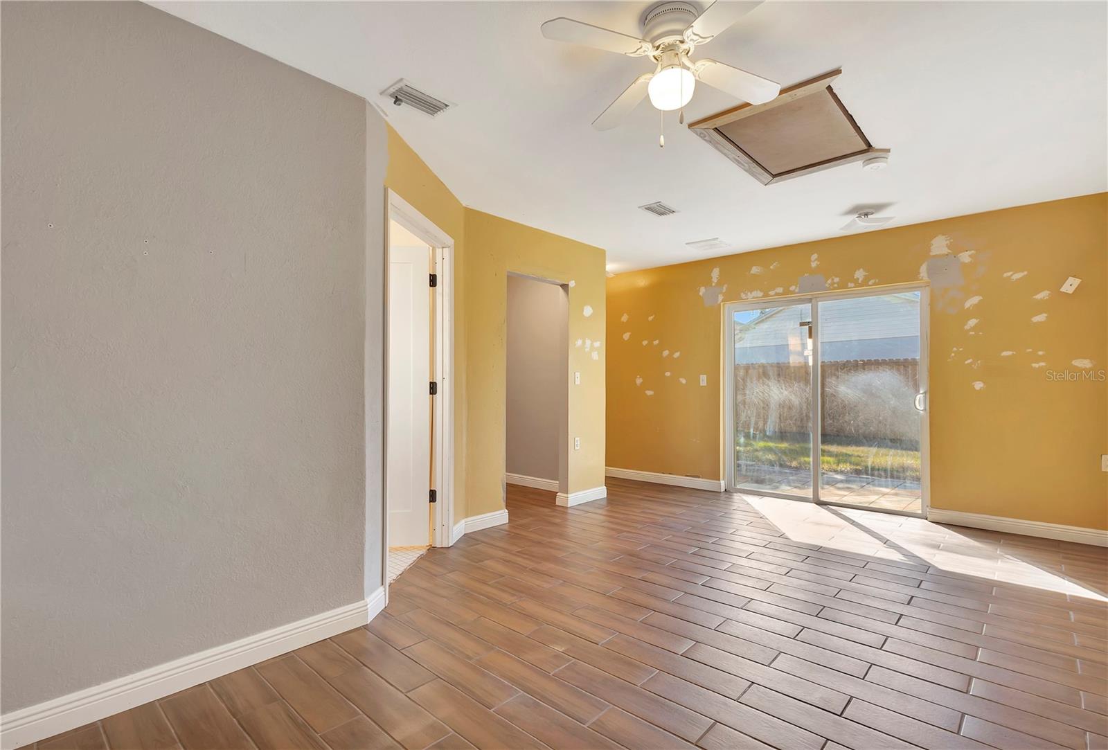 SEVEN SPGS HOMES - Residential