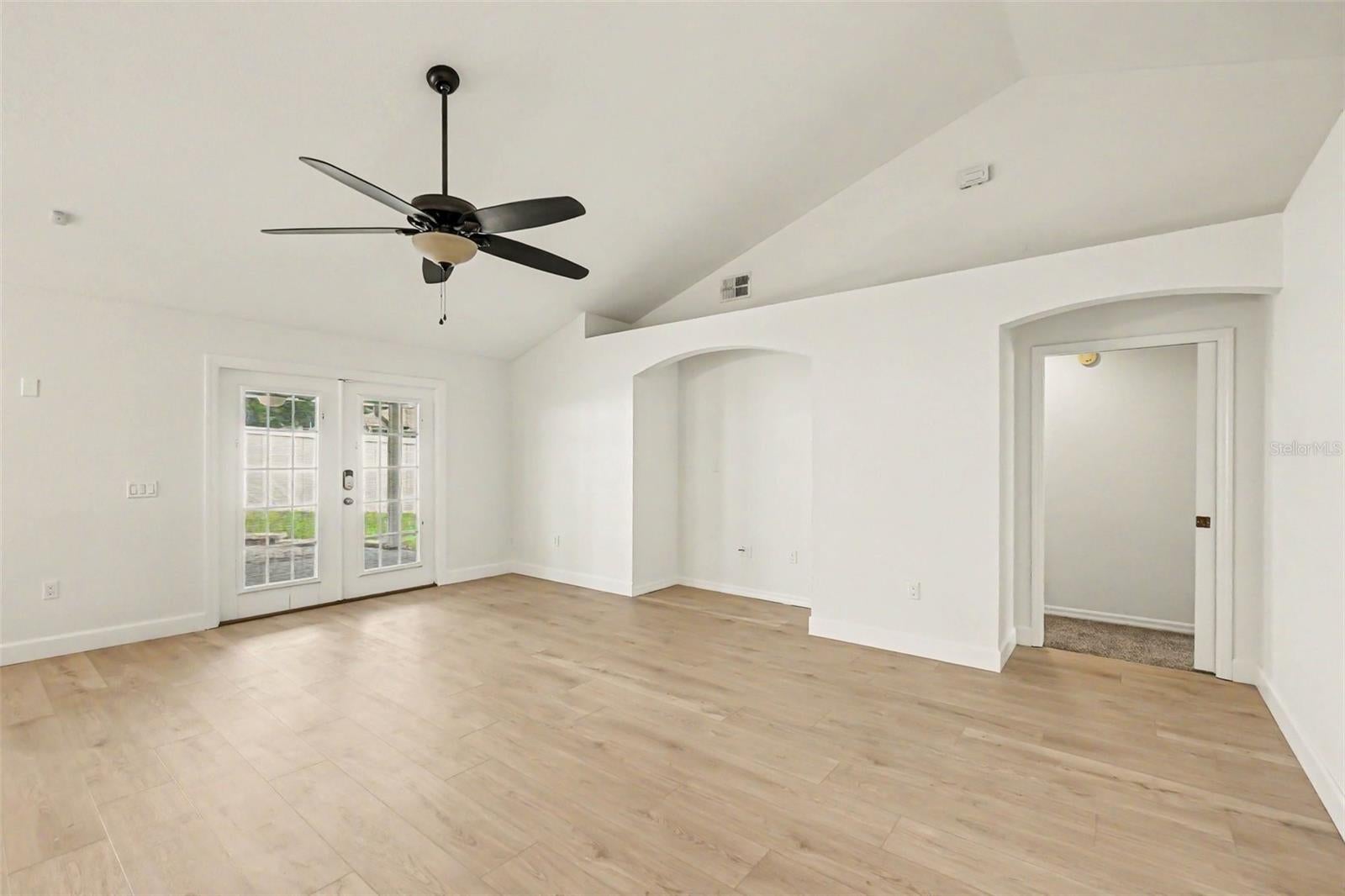 7231 REMINGTON OAKS DRIVE