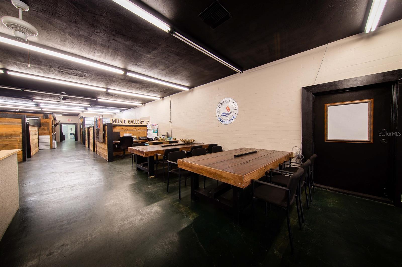 Lowds V New Smyrna - Commercial Lease