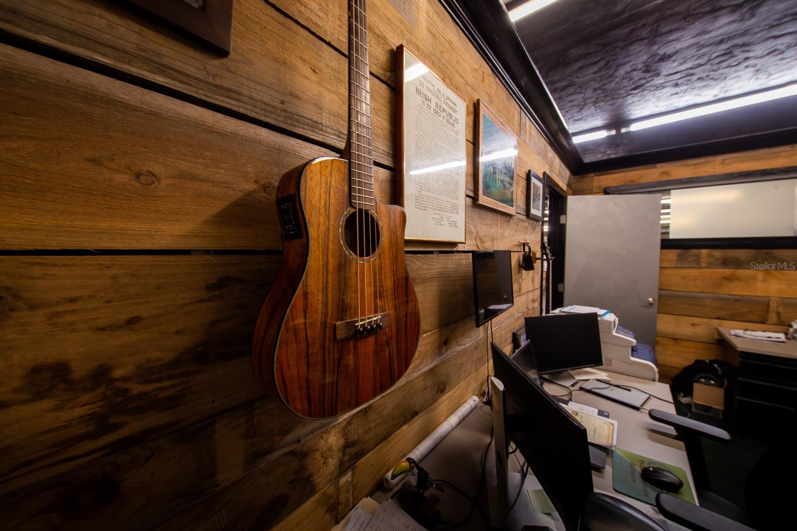 Lowds V New Smyrna - Commercial Lease