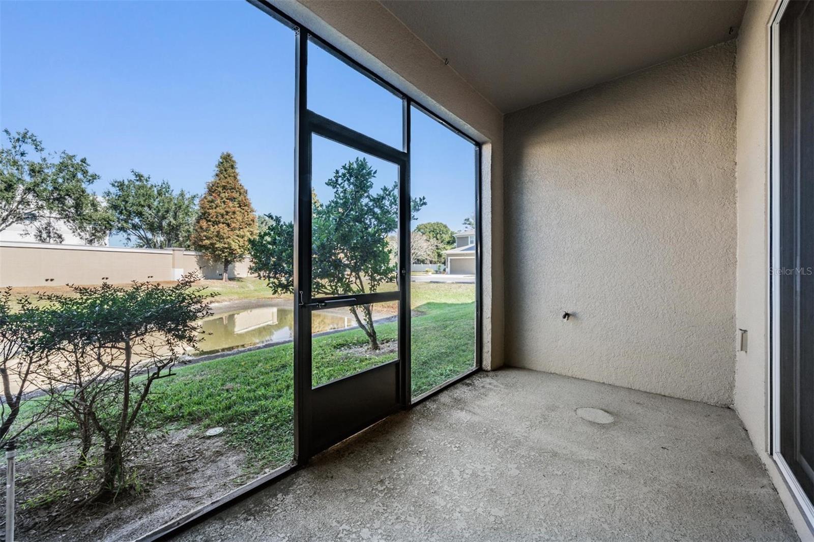 BROADWAY CENTRE TWNHMS - Residential