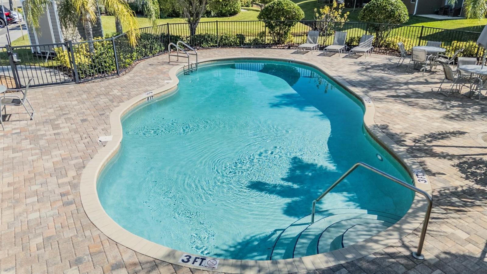 BROADWAY CENTRE TWNHMS - Residential