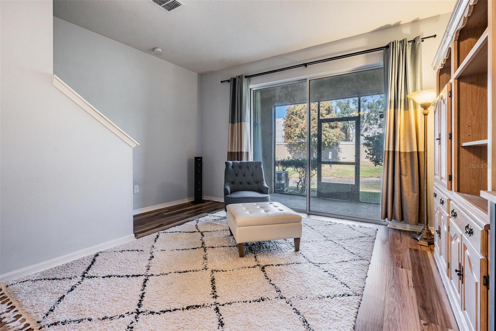 BROADWAY CENTRE TWNHMS - Residential