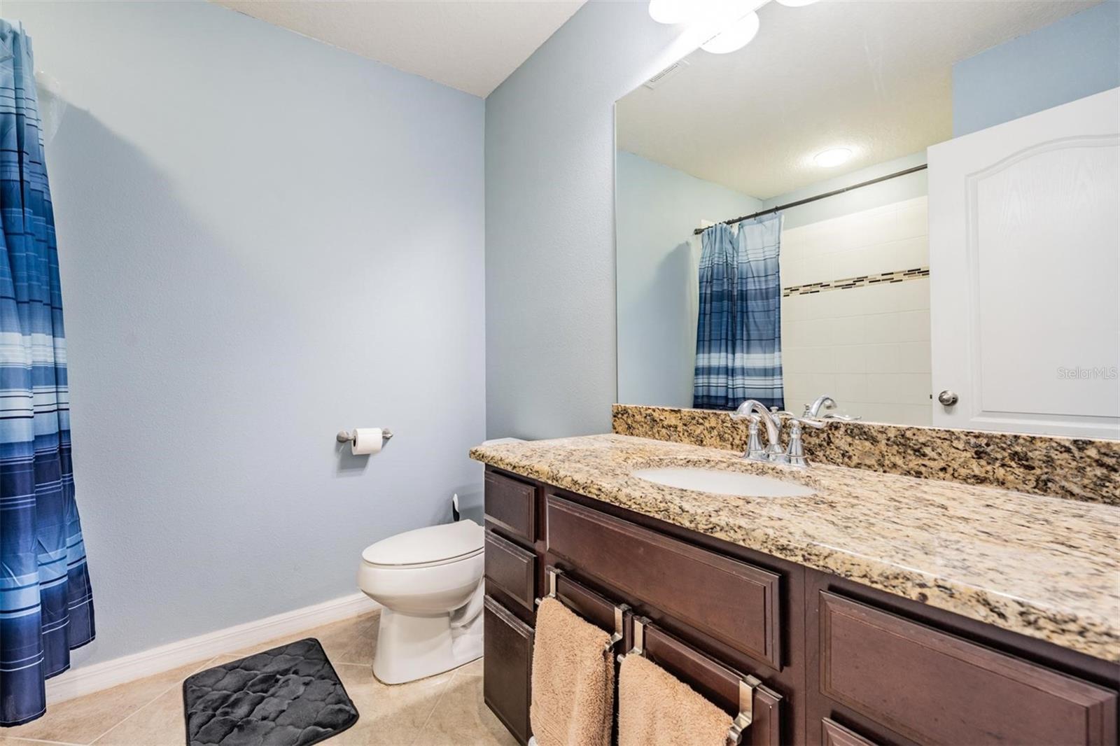 BROADWAY CENTRE TWNHMS - Residential