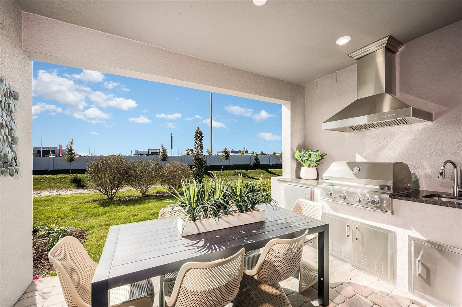 LOCHSIDE - Residential