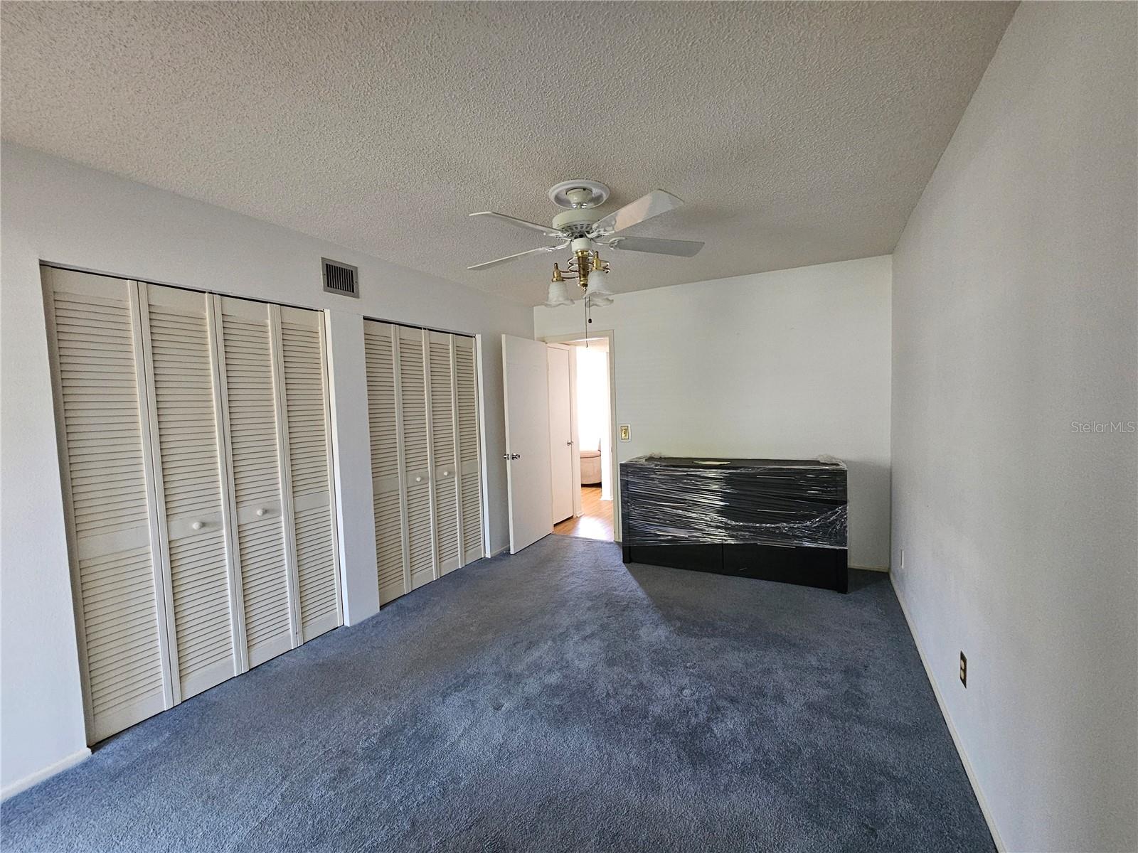 ON TOP OF THE WORLD - Residential