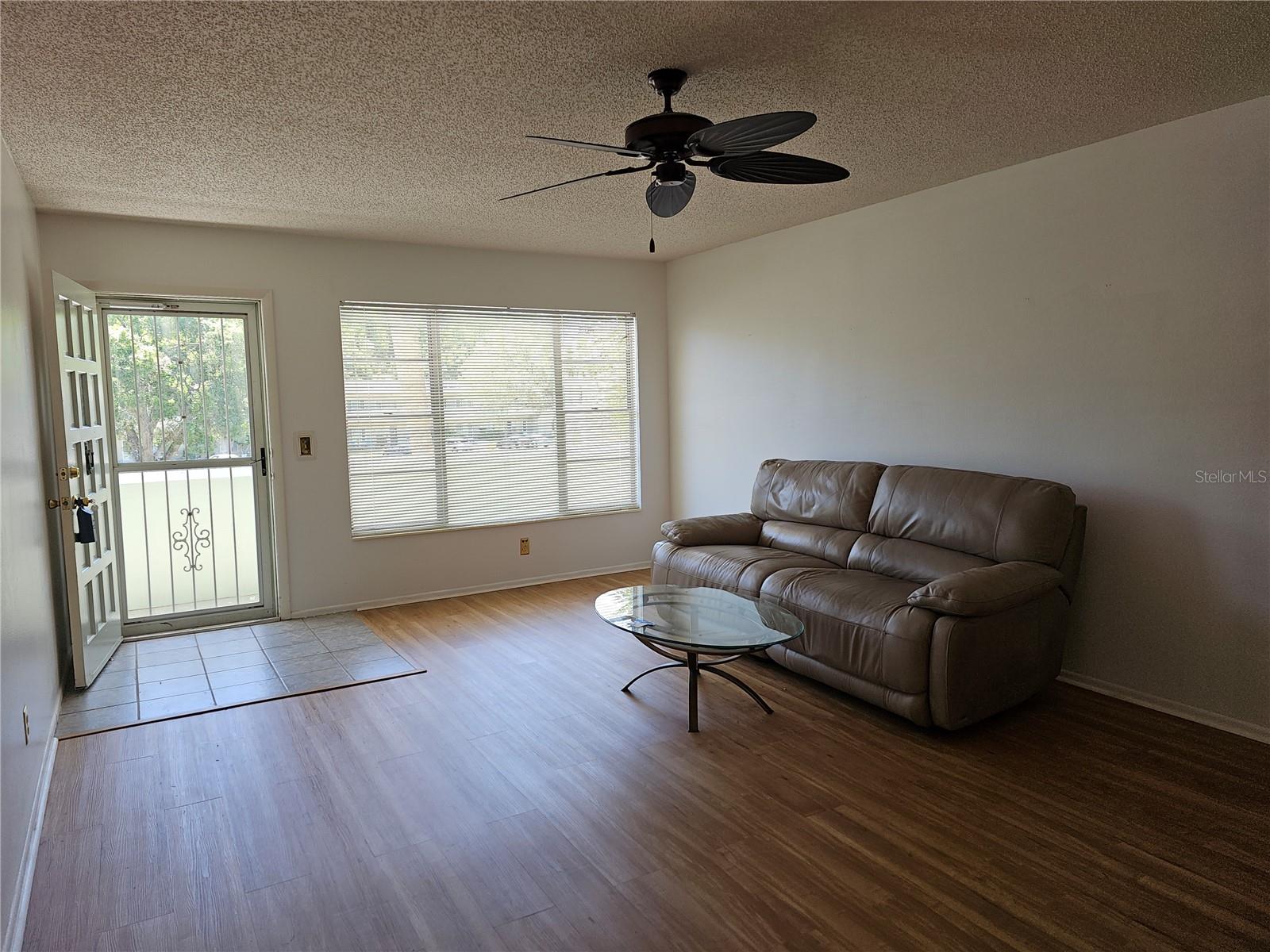 ON TOP OF THE WORLD - Residential