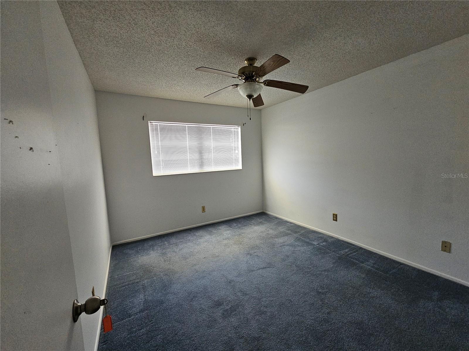 ON TOP OF THE WORLD - Residential