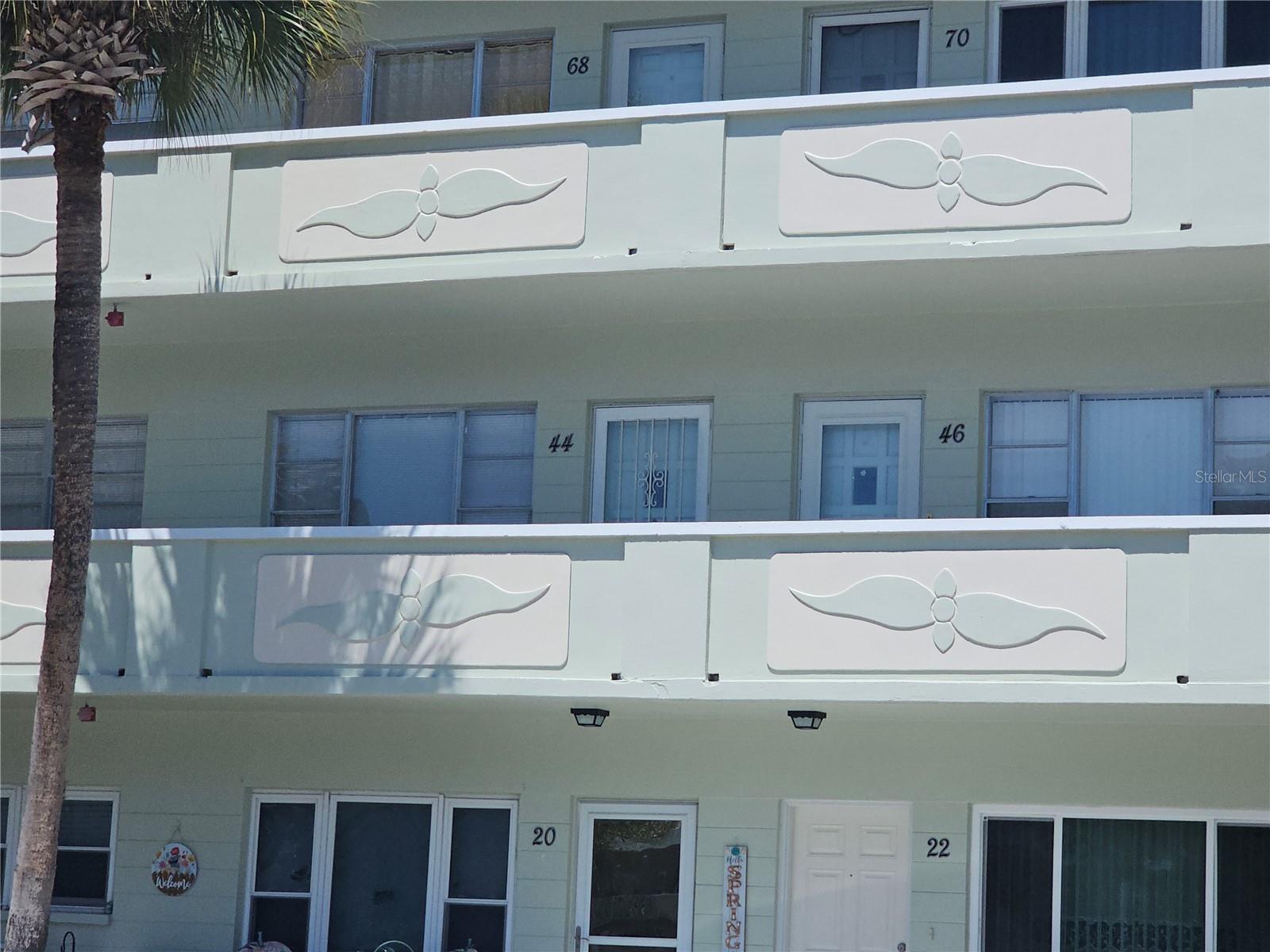 ON TOP OF THE WORLD - Residential