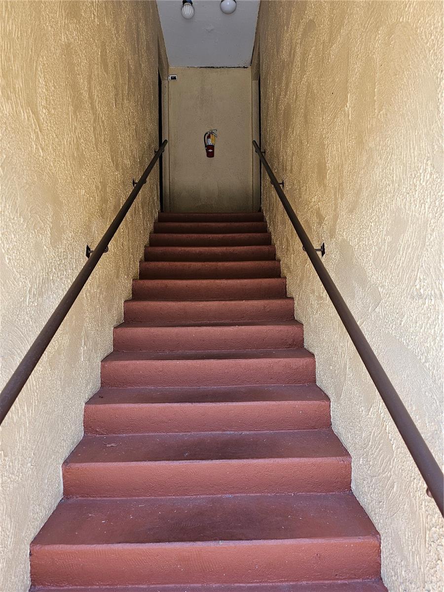 LEESBURG SPANISH OAKS CONDO - Residential